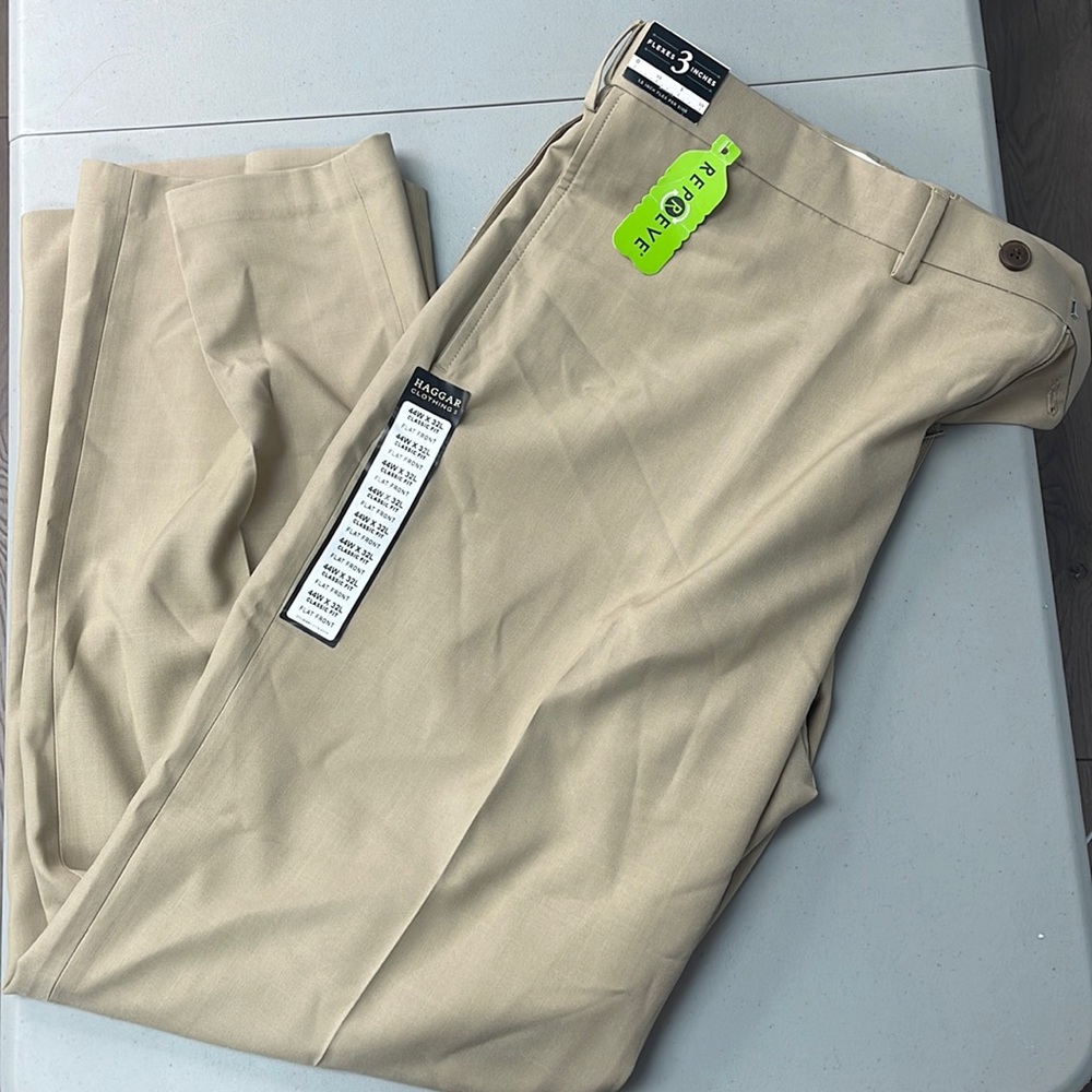 HAGGAR khaki tan men’s pants, 44W x 32L, classic fit, E-Clo dress pant